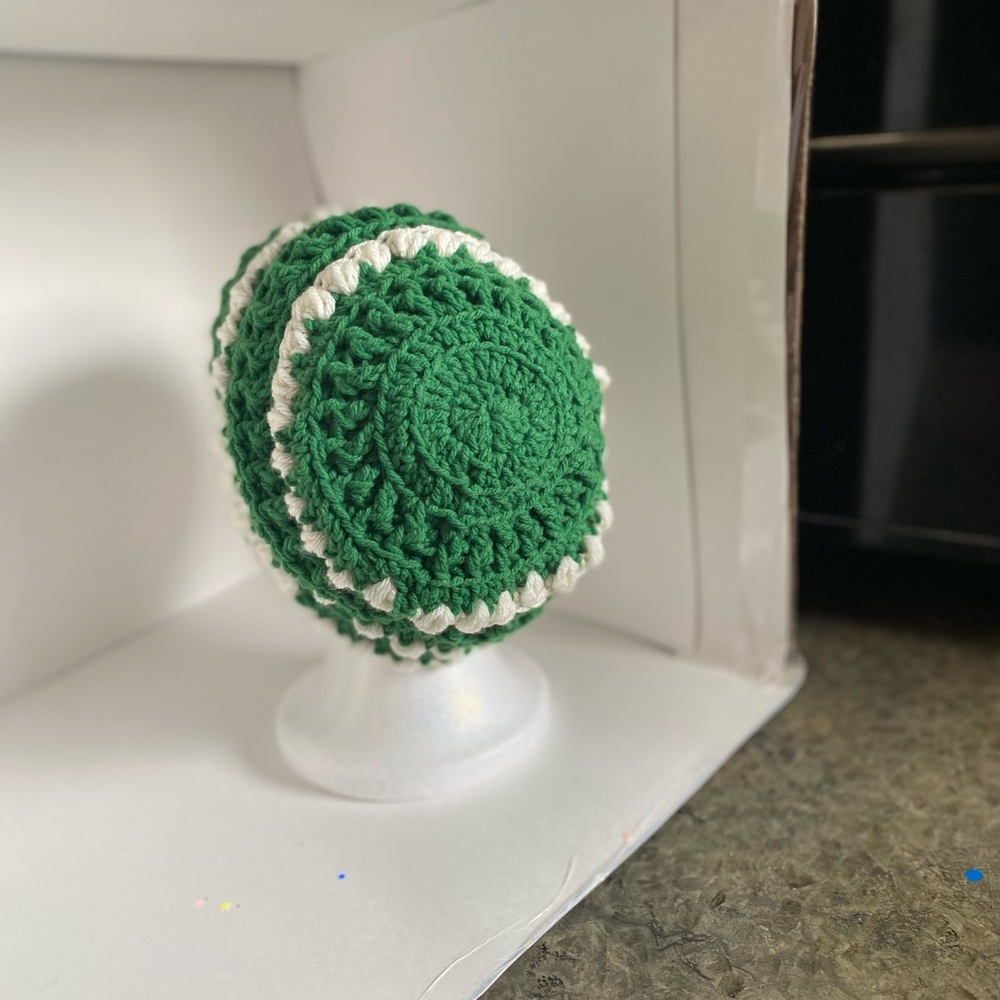 Hand made, crocheted green and white beanie, slouchy hat - Picture 7 of 7